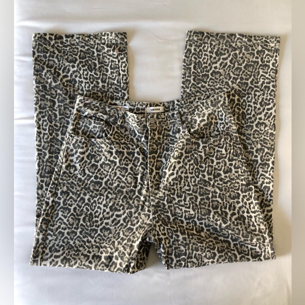 Vigoss Women's Leopard-Print Jeans